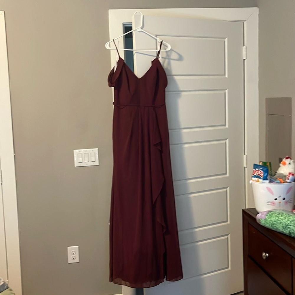 Maroon Dress David Bridal Bridesmaild dress size 6 Not altered